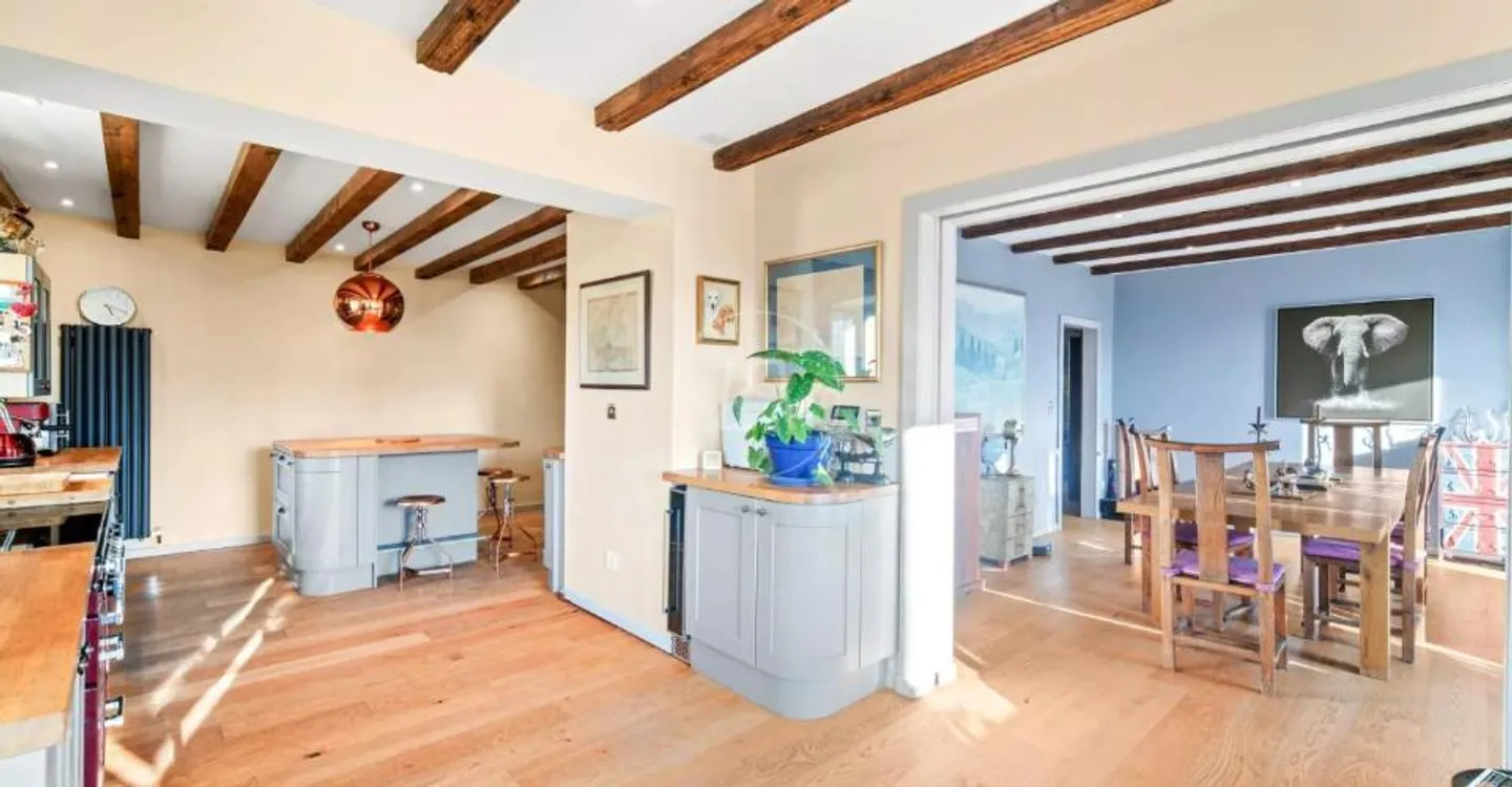 Beautiful renovated winegrower's house in the heart of St-Légier - Photo 12 of 13