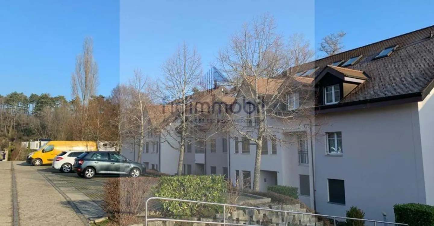 LARGE APARTMENT WITH BALCONY - Photo 8 of 8