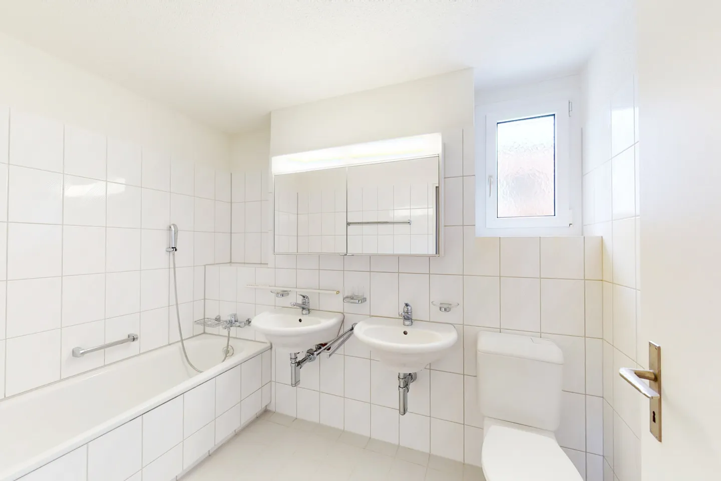Appartement Charmant avec Vue Alpestre - Photo 7 sur 7