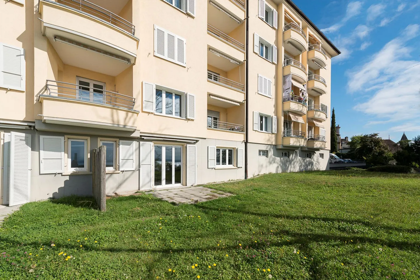 Appartamento con vista sul lago - Foto 3 di 6