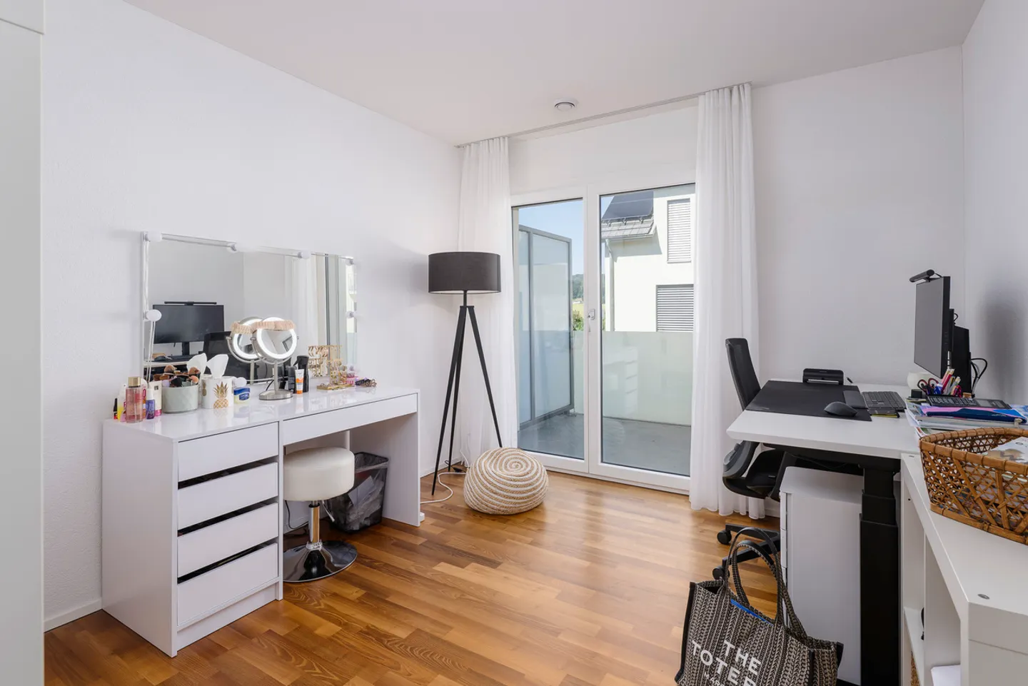 Maison jumelée avec jardin privé dans un environnement verdoyant - Photo 7 sur 13