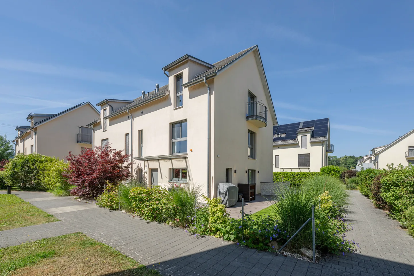 Maison jumelée avec jardin privé dans un environnement verdoyant - Photo 12 sur 13
