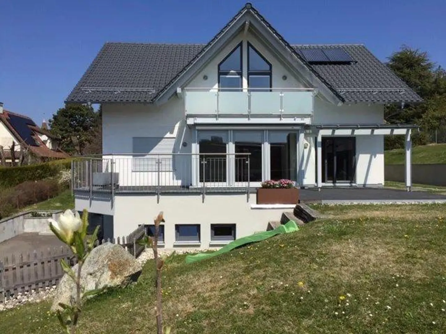 Villa exceptionnelle avec jardin - Photo 1 sur 6