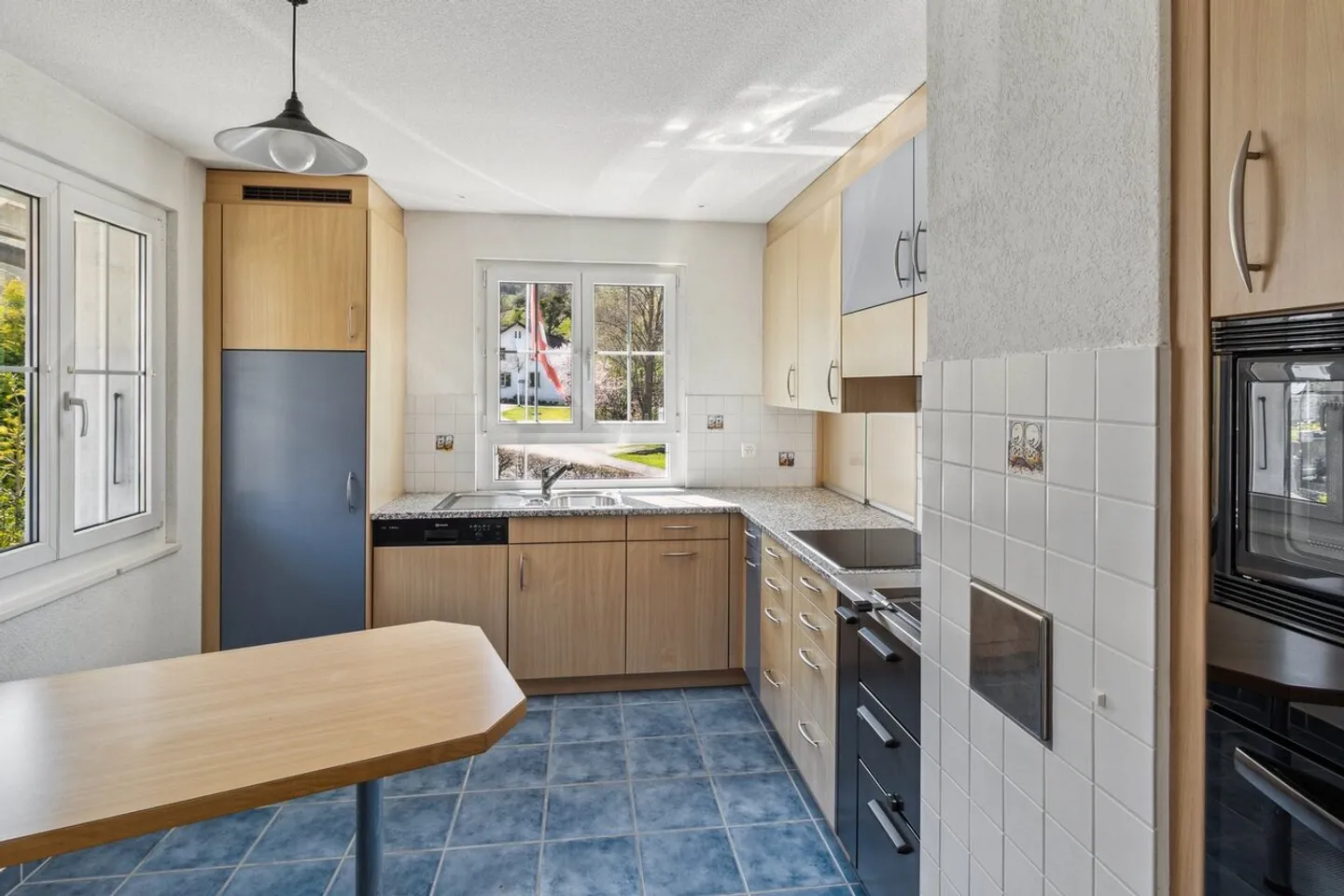 Maison attrayante à deux familles avec beaucoup d'espace - Photo 6 sur 13