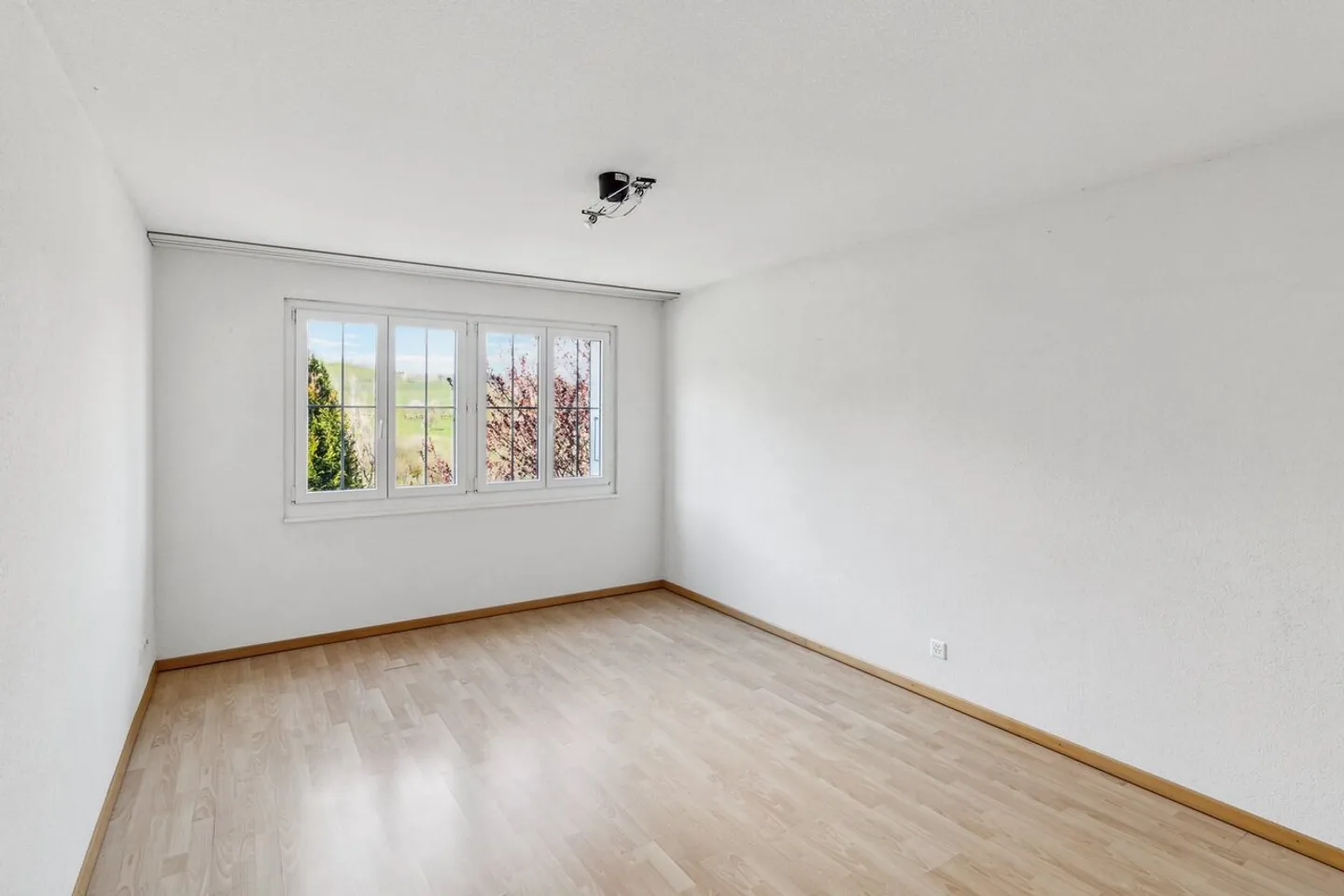 Maison attrayante à deux familles avec beaucoup d'espace - Photo 7 sur 13