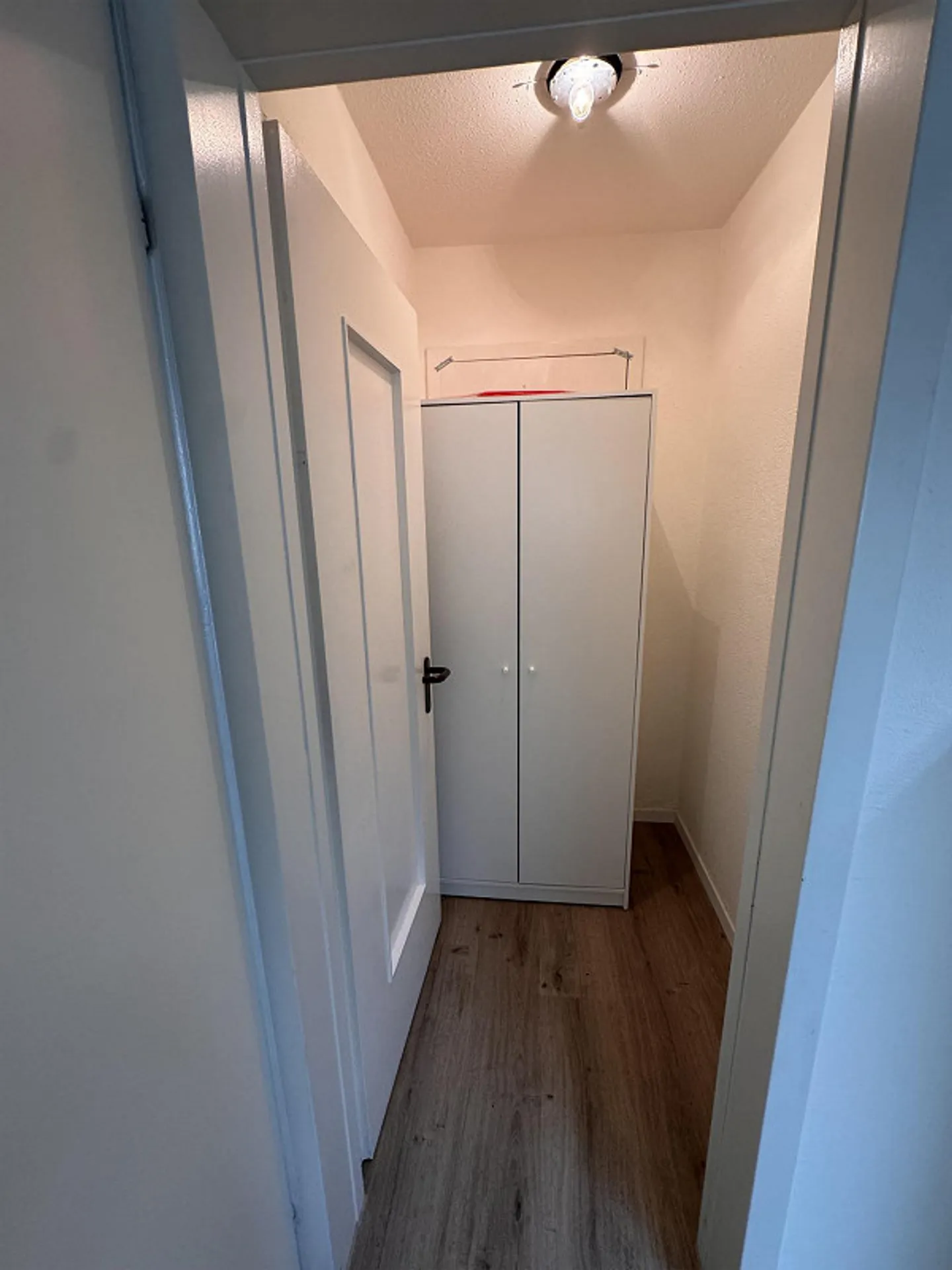 Office for rent in the city center - Photo 5 of 12