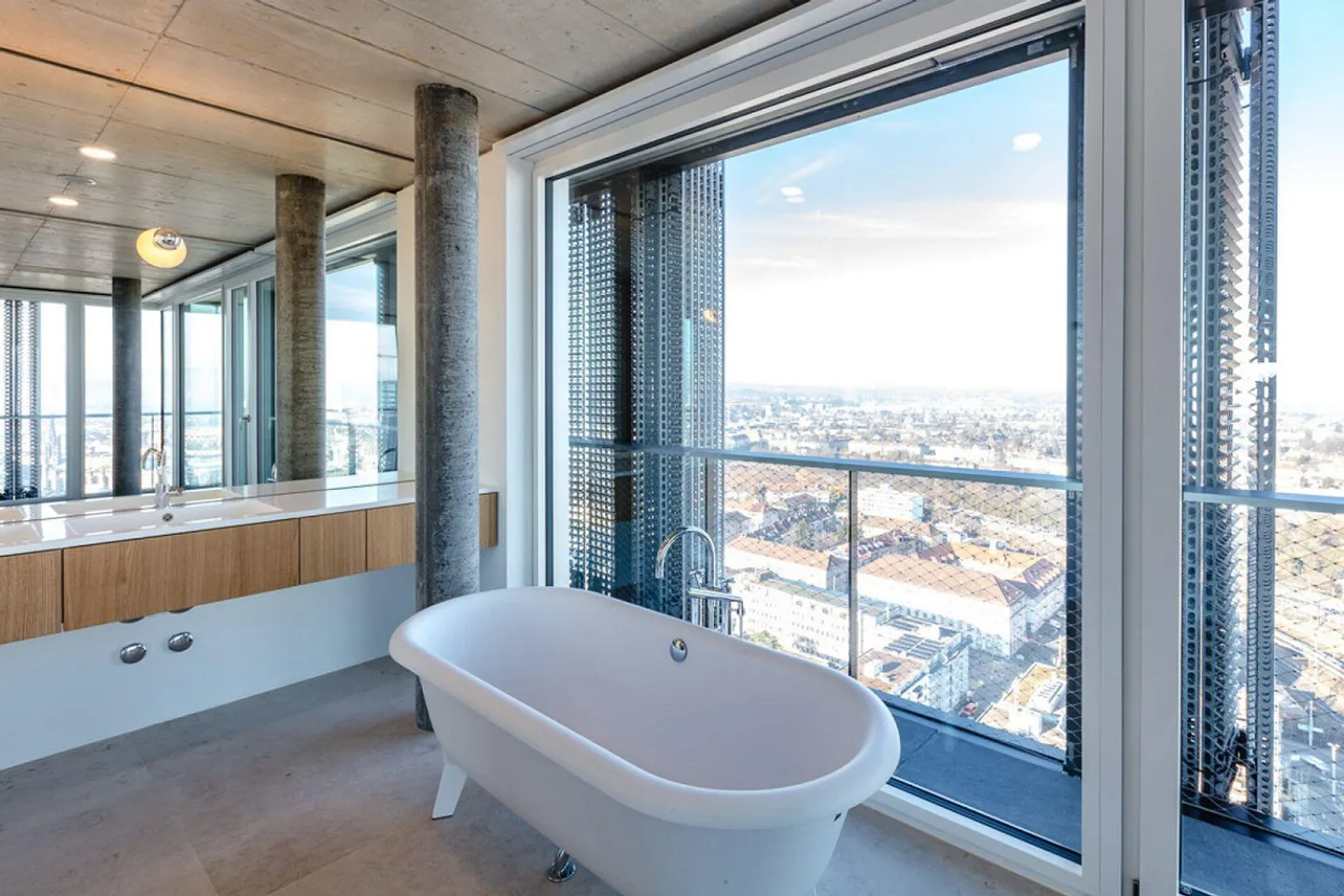 Attico spettacolare con vista panoramica su Basilea - Foto 5 di 7