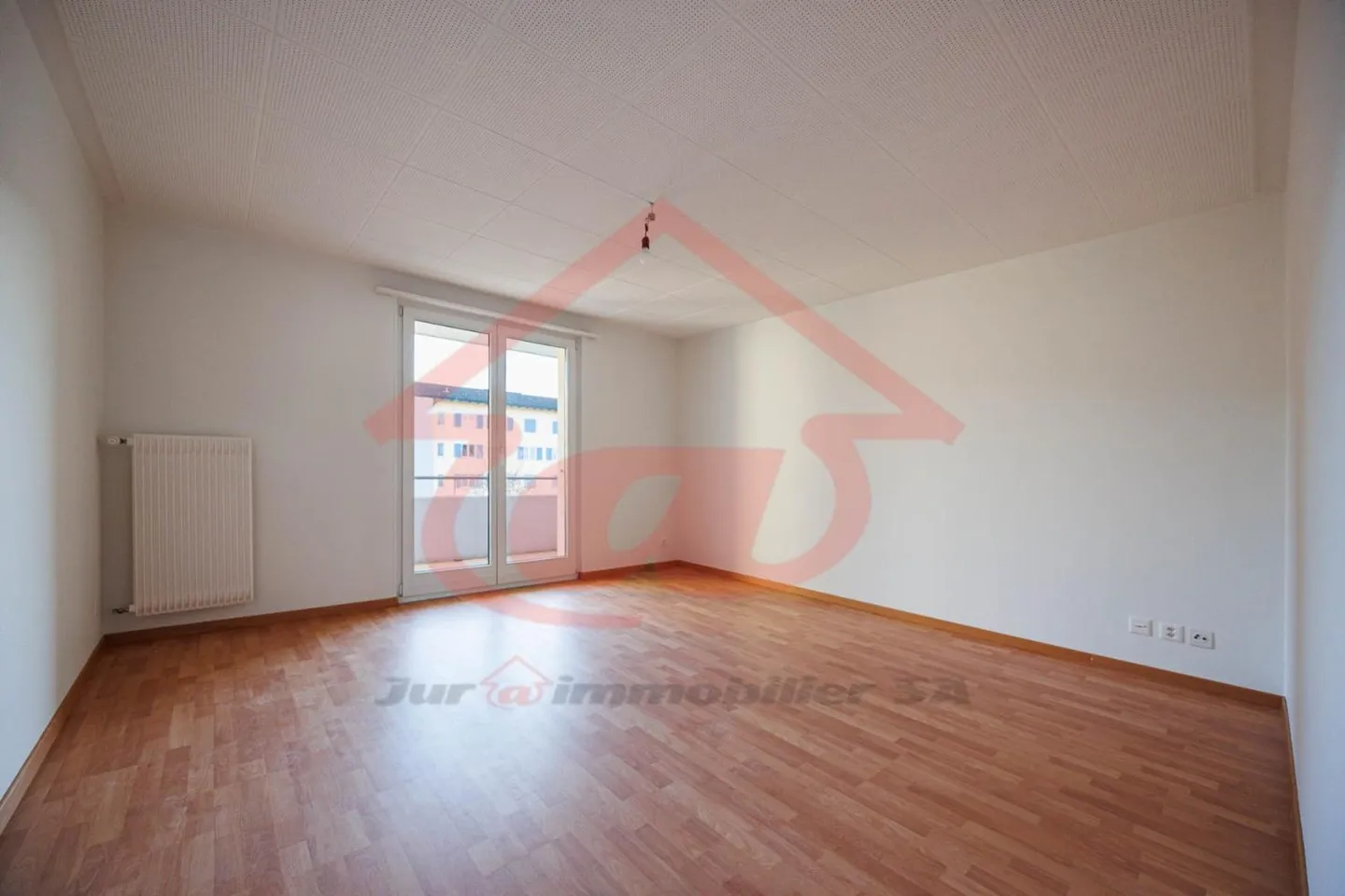 Appartement 3 pièces rénové - Photo 3 sur 18