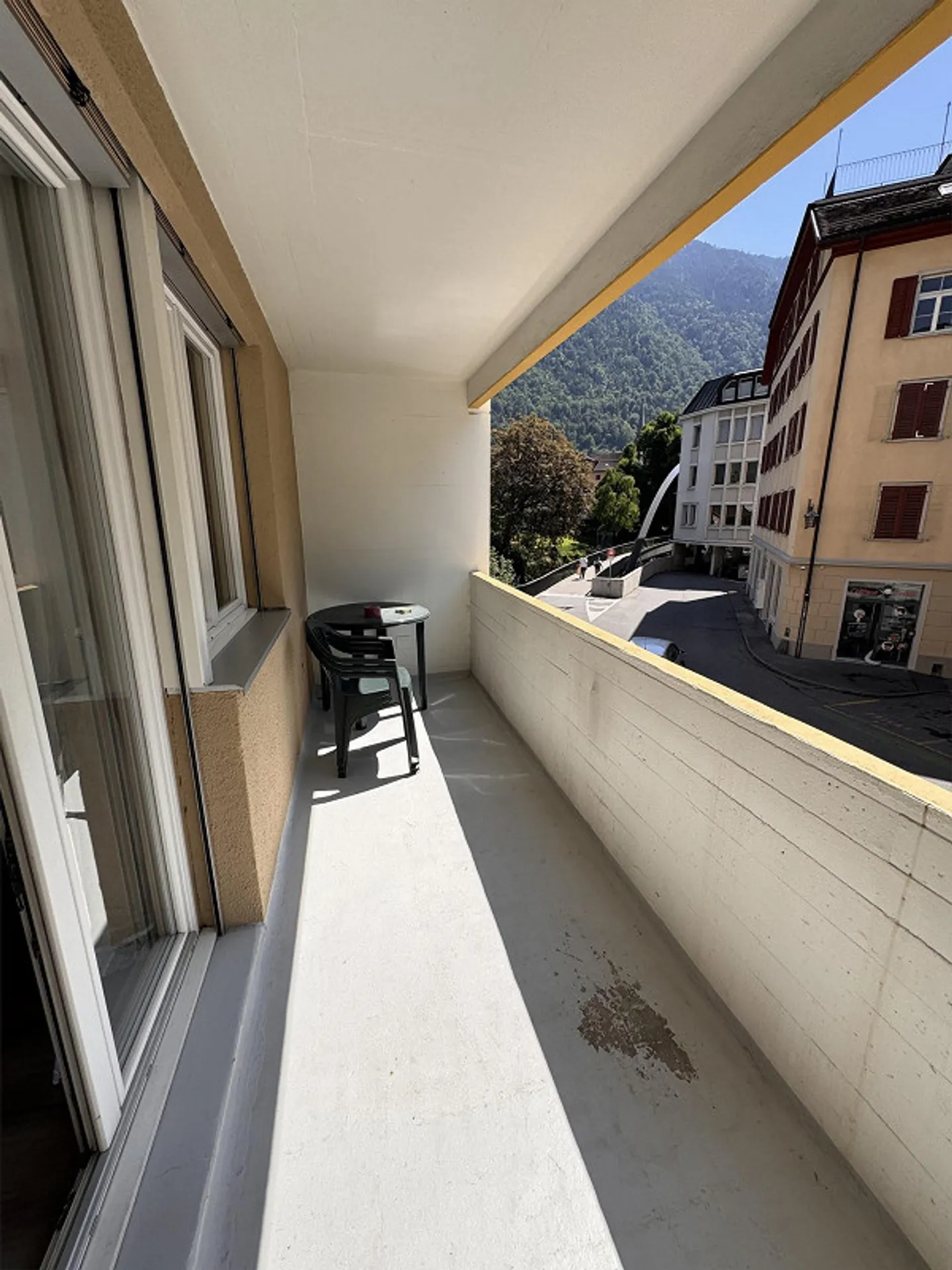Office for rent in the city center - Photo 6 of 12