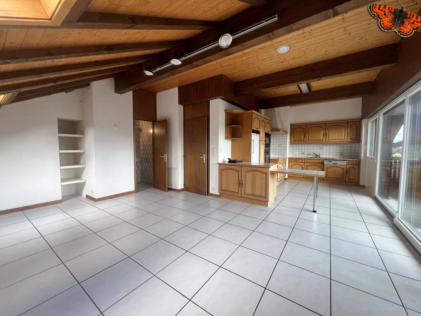 PROPRIETÀ UNICA - 5 STANZE A CHÂTEL-ST-DENIS! - Foto 5 di 27