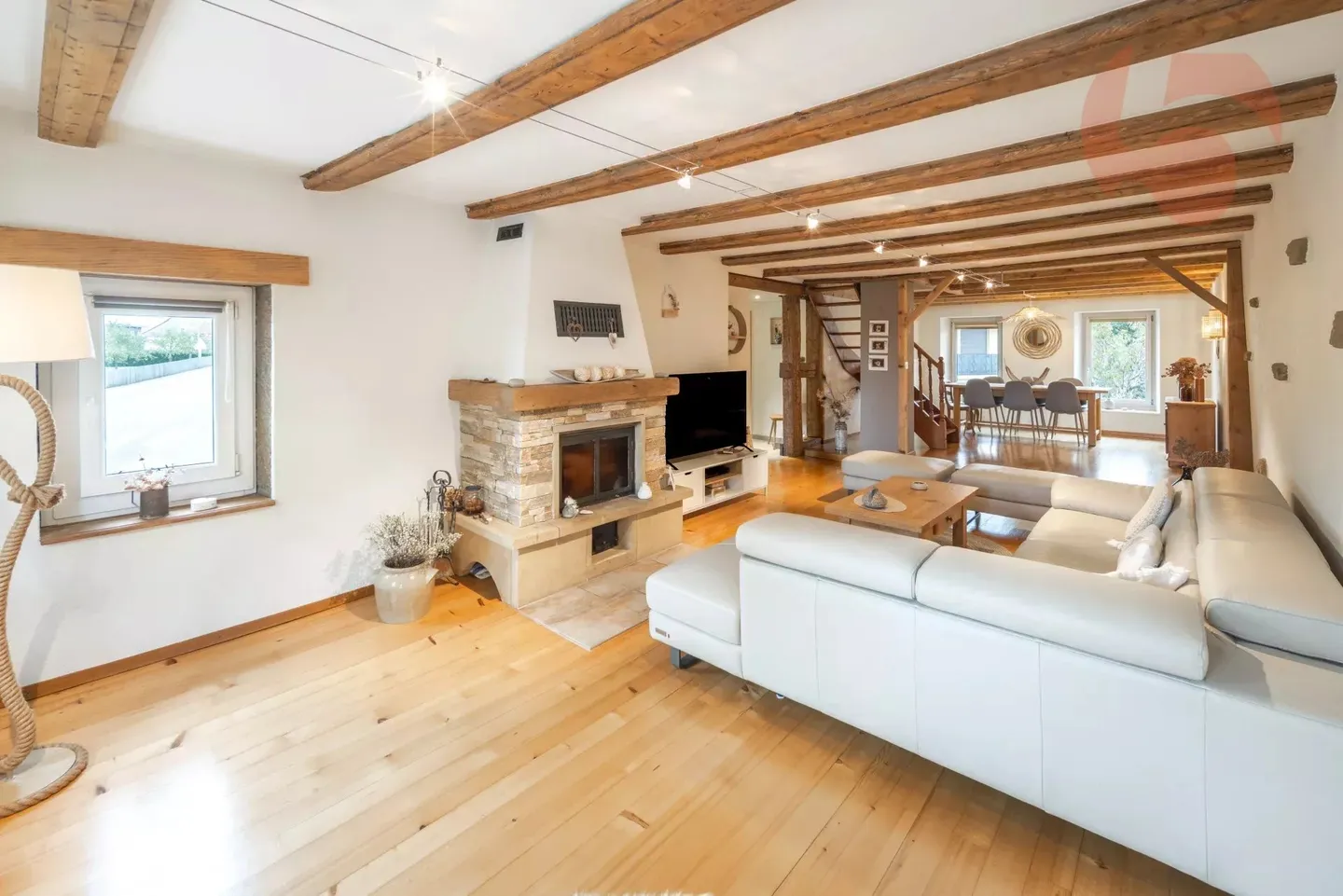 Magnificent fully renovated village house - Photo 6 of 14