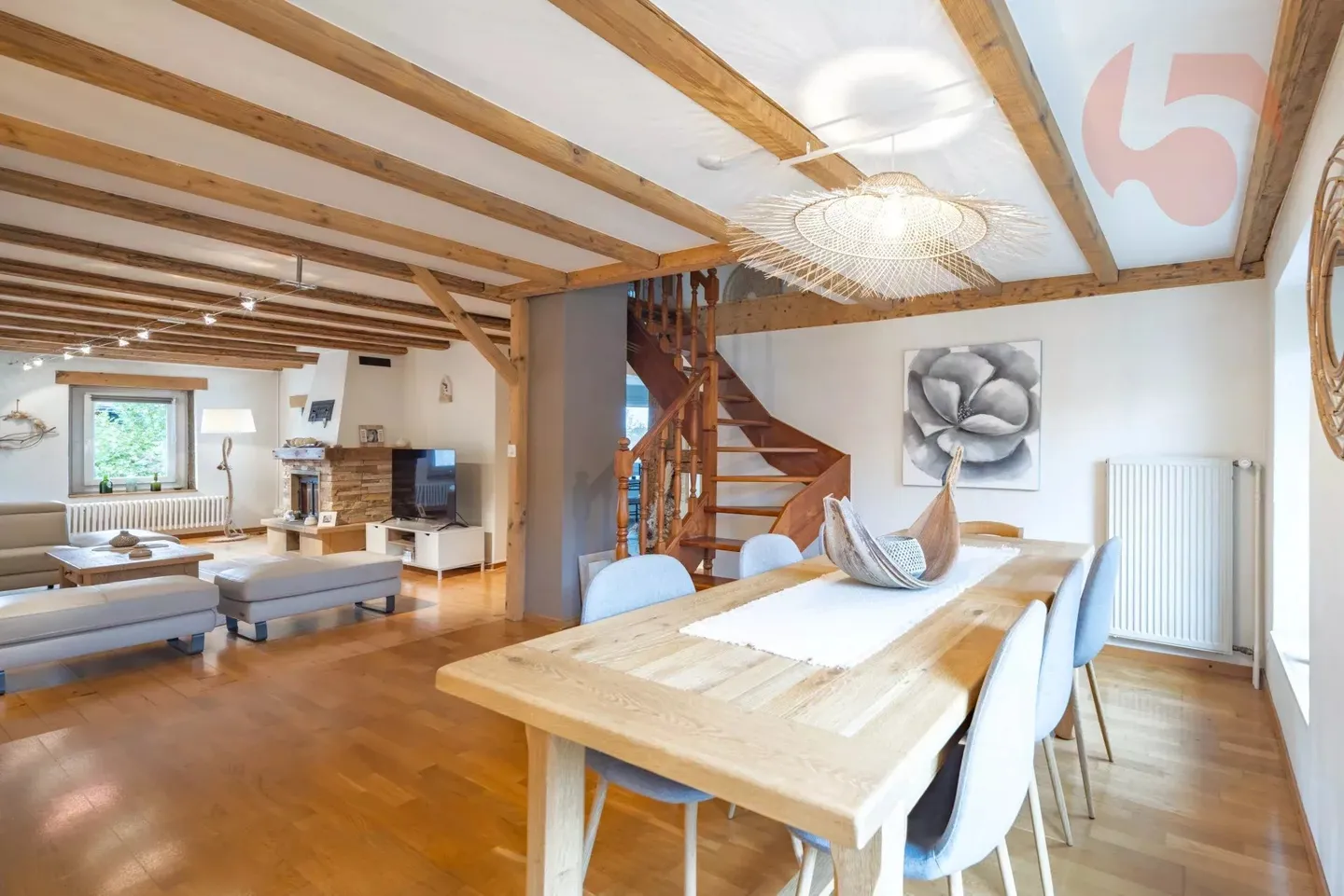 Magnificent fully renovated village house - Photo 7 of 14