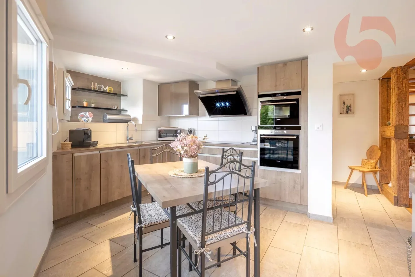 Magnificent fully renovated village house - Photo 8 of 14