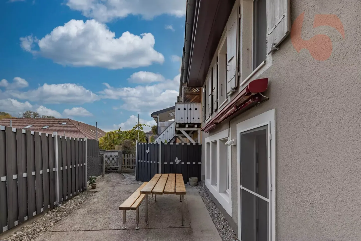 Magnificent fully renovated village house - Photo 2 of 14