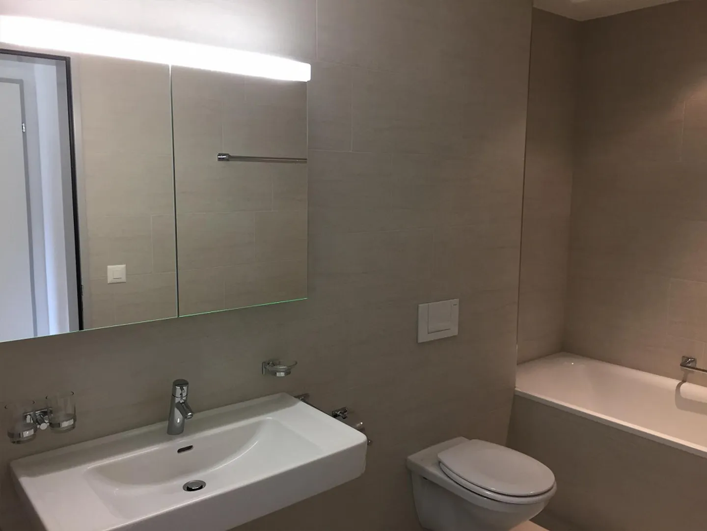 Schöne 3.5-Zi-Parterre-Wohnung in der Bündner Herrschaft - Foto 4 von 9