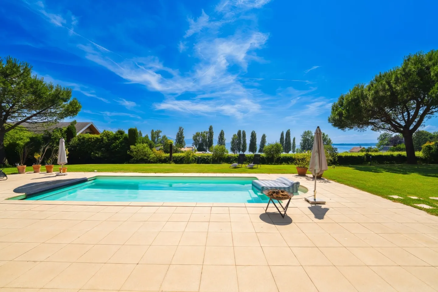 Exceptional Villa with Lake View - Photo 4 of 39