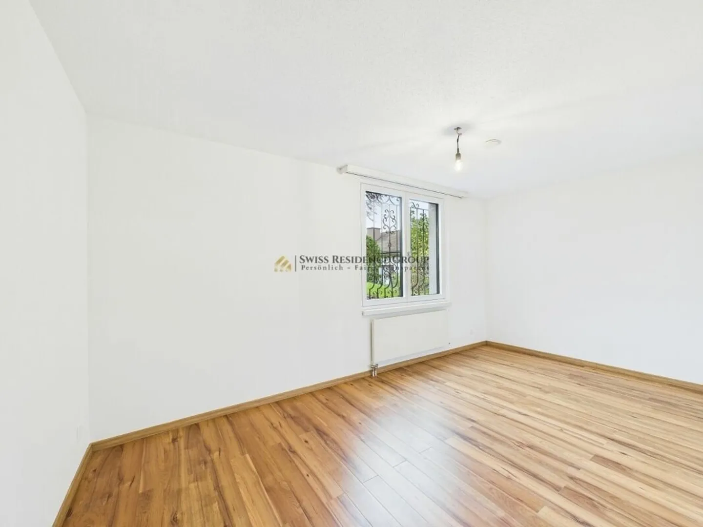 Attraktives Einfamilienhaus im Grünen mit bester Anbindung - Foto 14 von 15