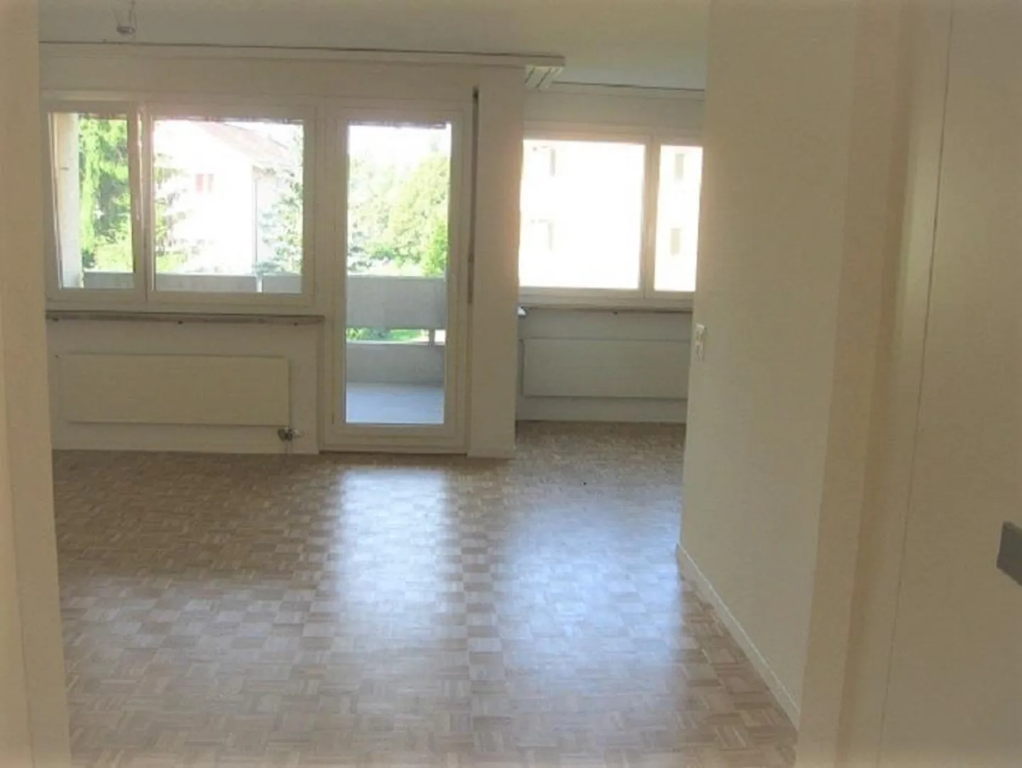 3.5 Room Apartment - Photo 3 of 8