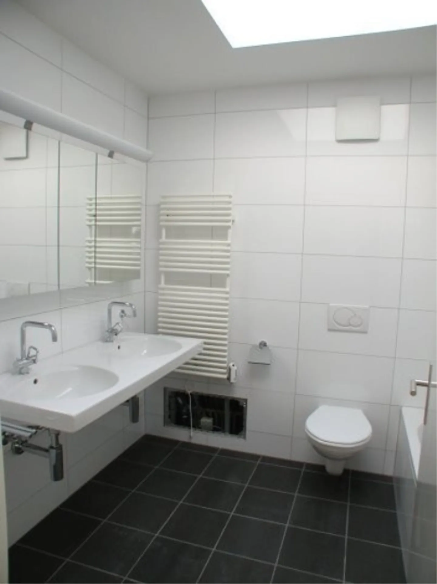 Welcome Home - Photo 3 of 8