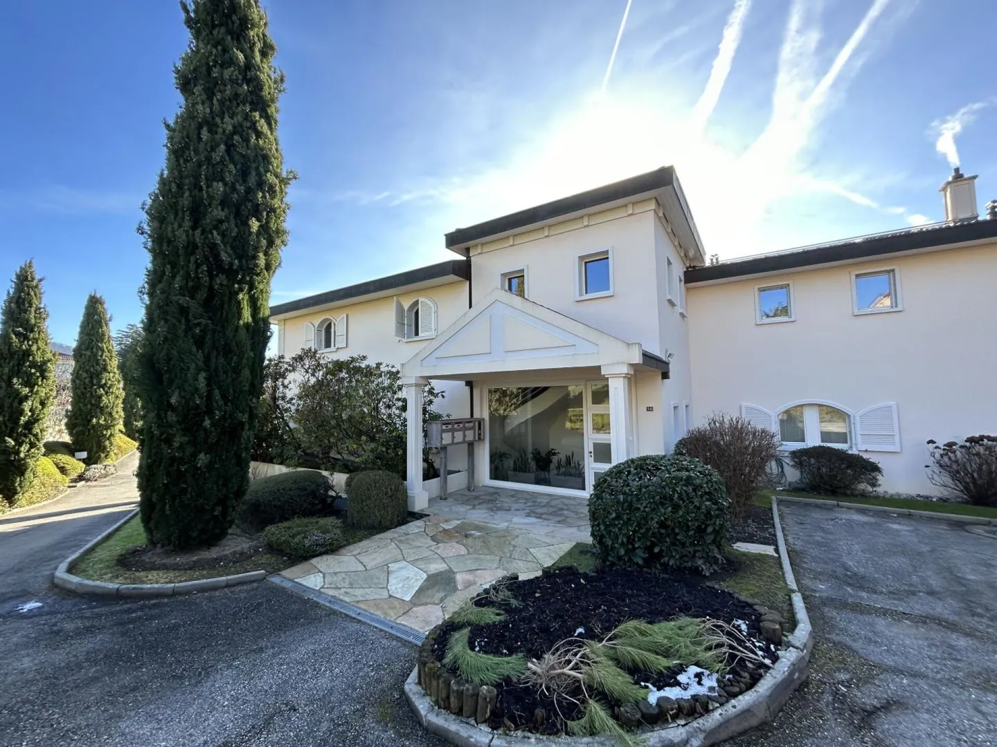 Charmante Wohnung mit Seeblick - Foto 2 von 11