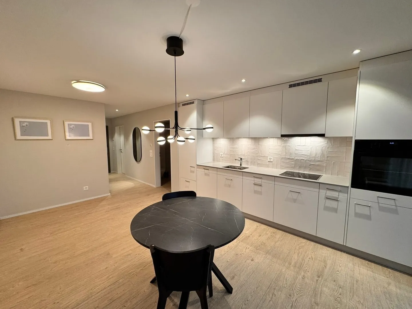 Moderne, entièrement meublée appartement 1.5 pièces – première occupation dans un nouveau bâtiment (2024) à Holderbank (AG) - Photo 2 sur 16