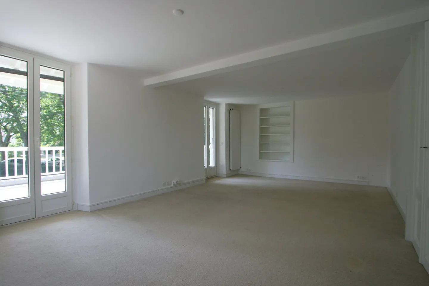 À vendre - Occasion rare avec un grand potentiel : Villa sur un terrain exceptionnel - Photo 4 sur 6