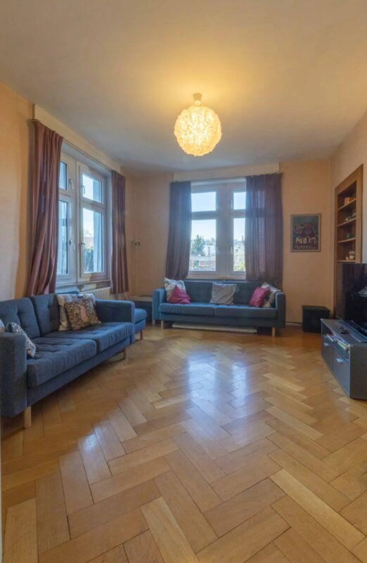 Charmantes Freistehendes Haus - Foto 3 von 12