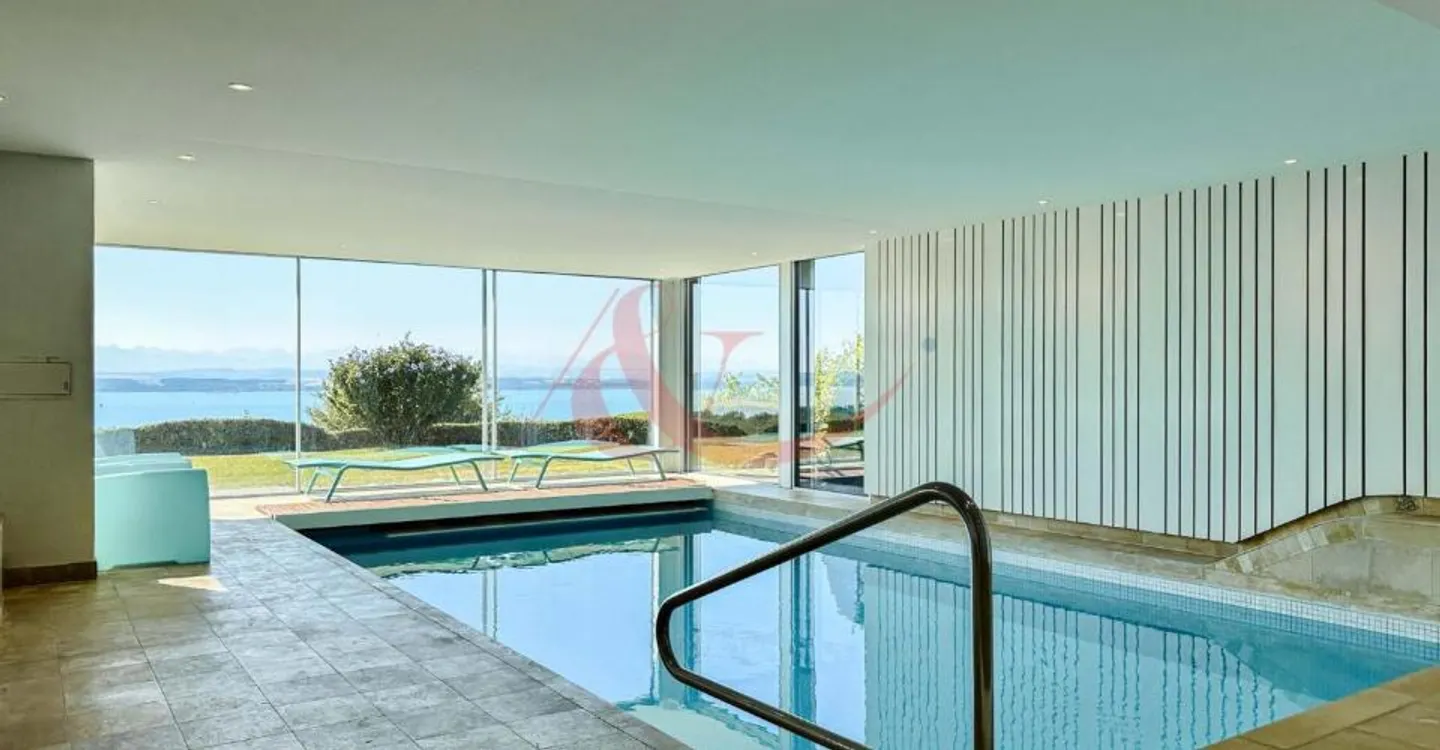Villa eccezionale con piscina interna e vista mozzafiato - Foto 9 di 10