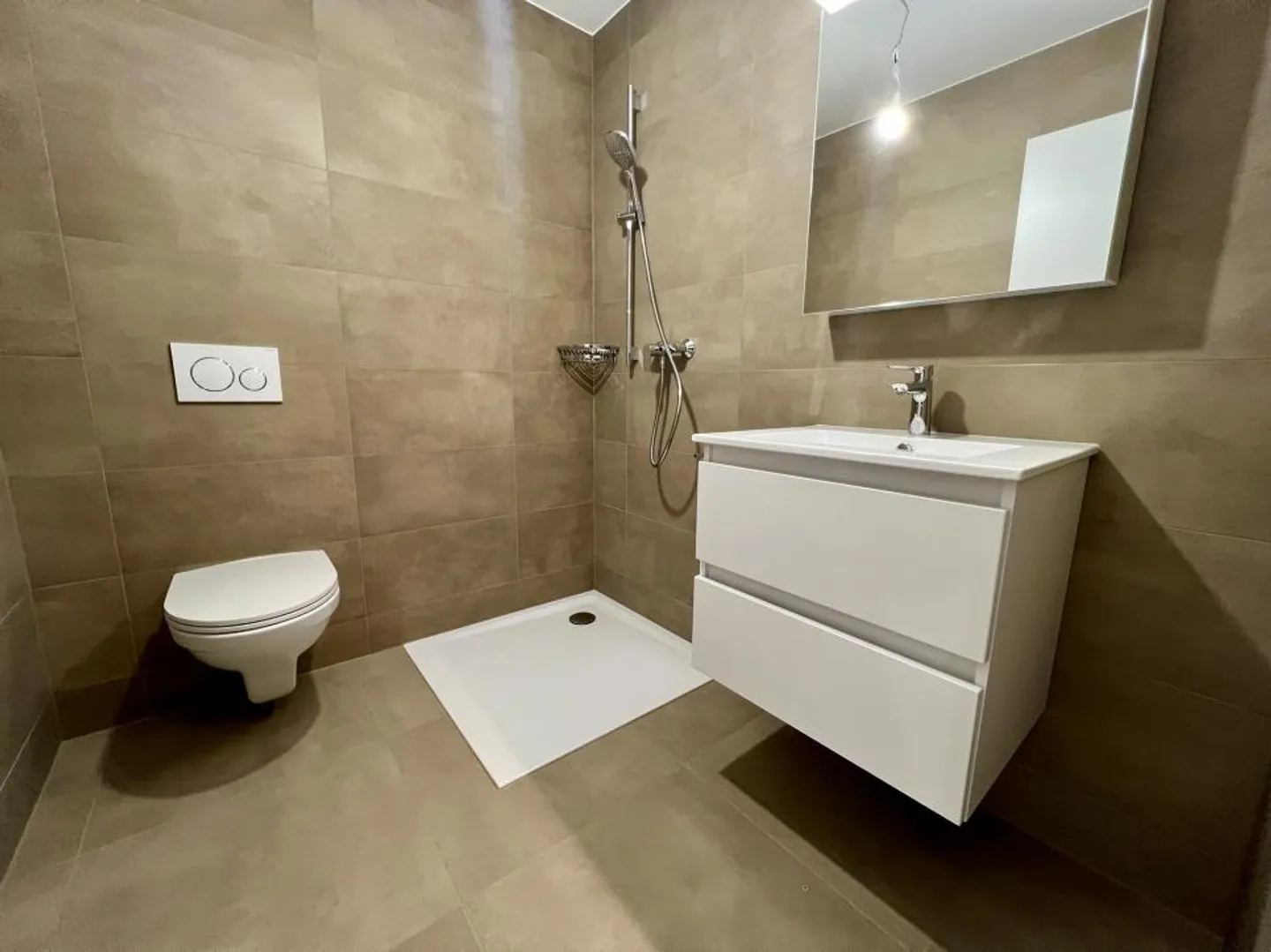 2.5 Room Apartment - Photo 10 of 13