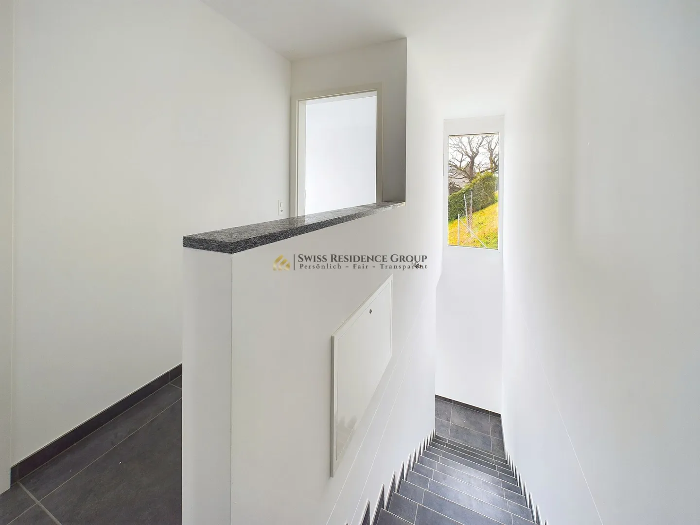 Moderne Familienhaus mit Garten - Foto 7 von 14