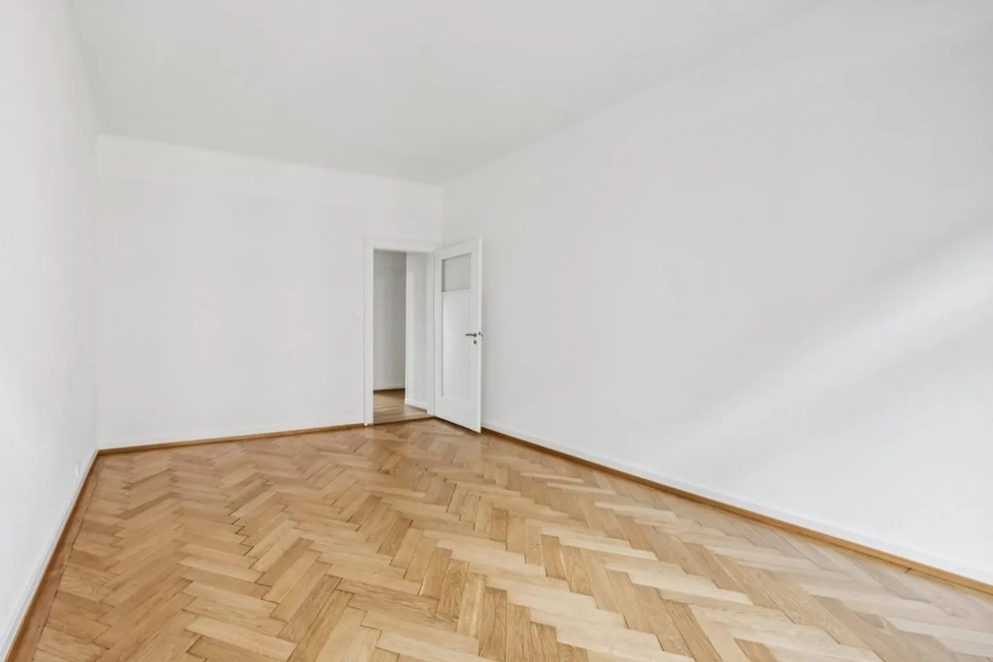 Appartement rénové avec vue - Photo 5 sur 11