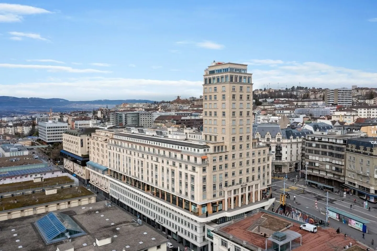 Appartement rénové avec vue - Photo 1 sur 11