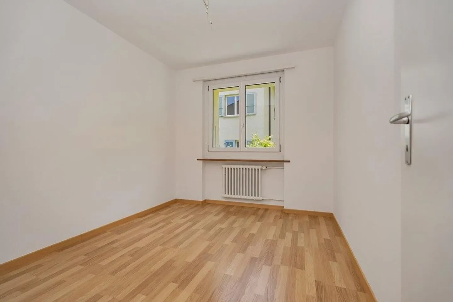 Bell'appartamento in una posizione soleggiata e tranquilla - Foto 6 di 8