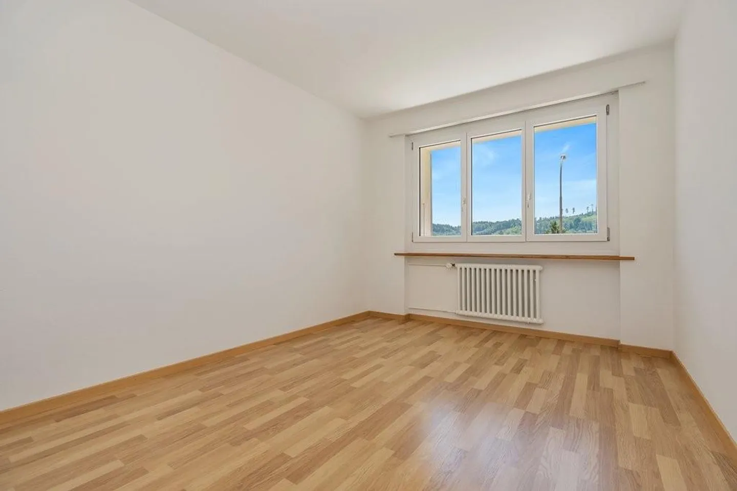 Bell'appartamento in una posizione soleggiata e tranquilla - Foto 7 di 8