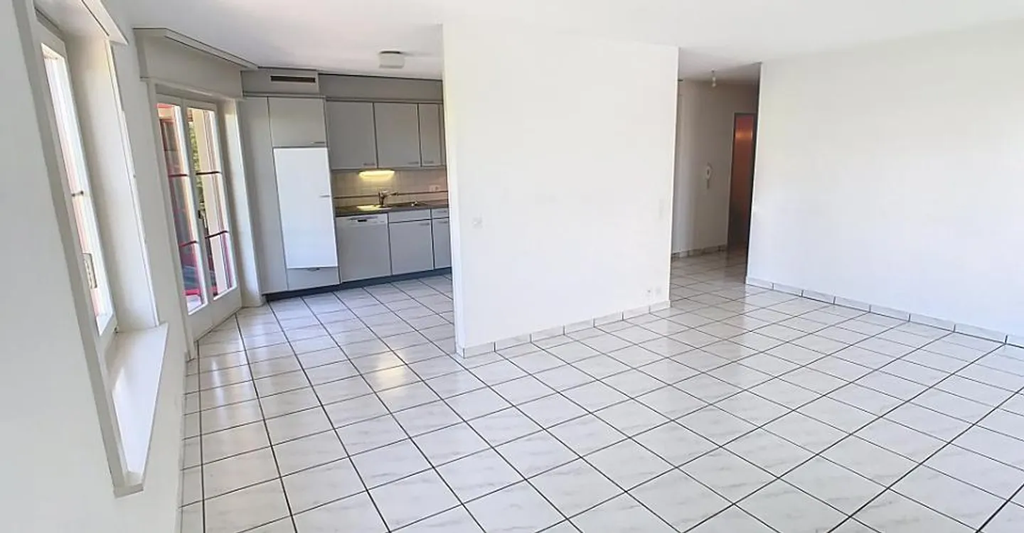 3.5-room apartment on the 2nd floor - Photo 2 of 9