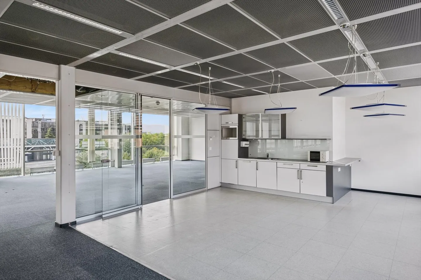 Le Lumion - Vos bureaux à l'aéroport - Photo 13 sur 18