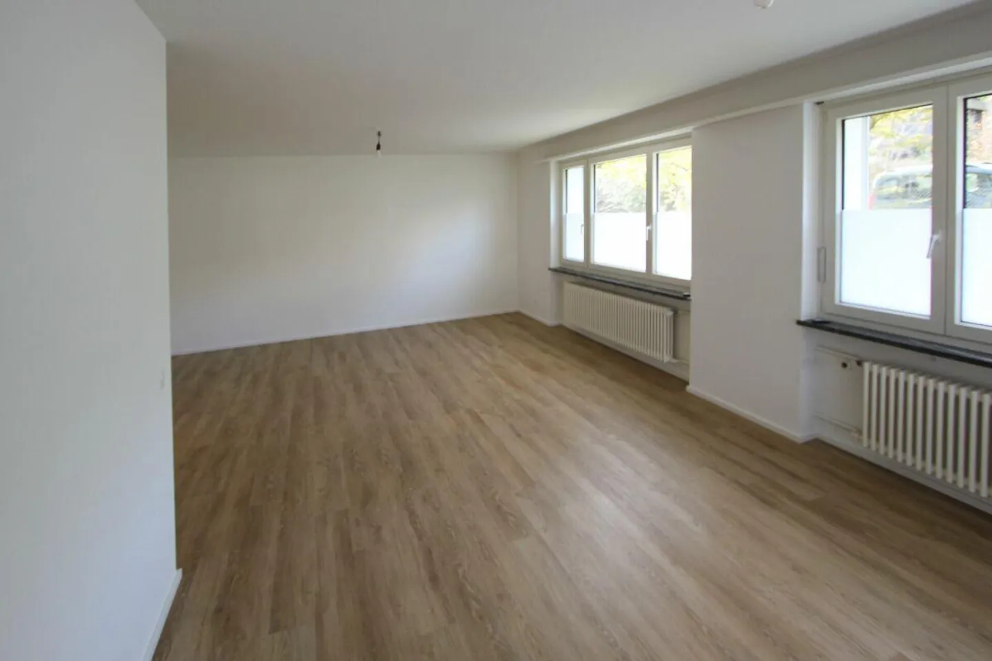 Bright 4.5-room apartment with large balcony - Photo 6 of 13