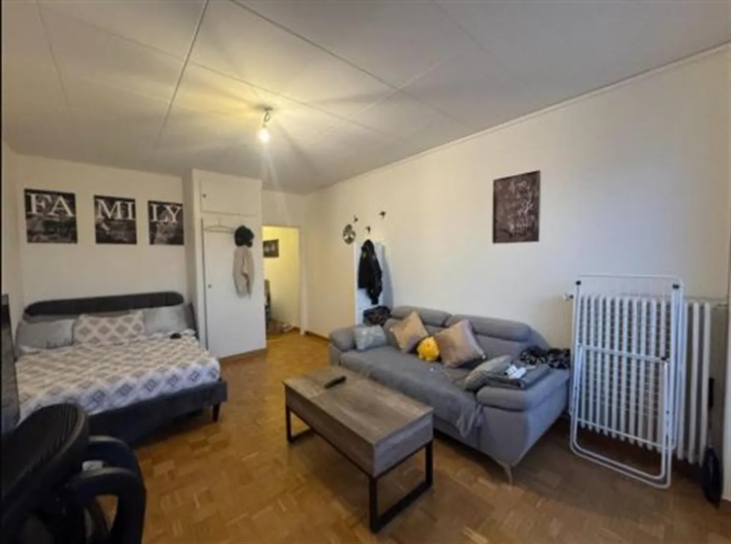 «Studio in Eaux-Vives.» - Photo 1 sur 5