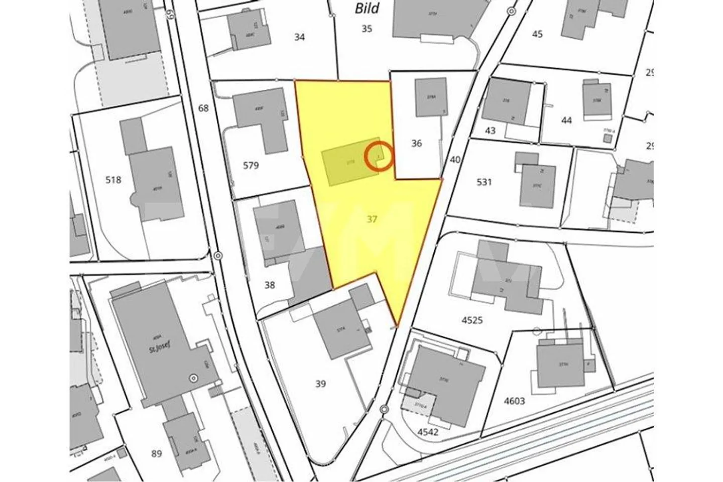 Mehrfamilienhaus mit Umschwung - Foto 1 von 4