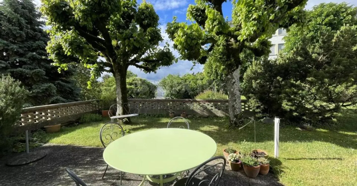 Duplex Apartment with Garden - Photo 6 of 7