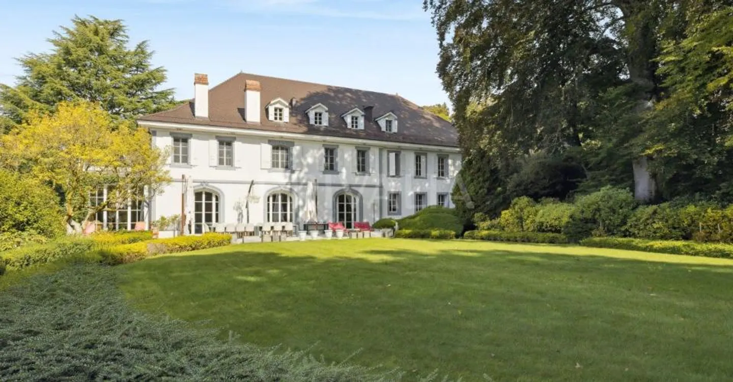 Exceptional Master Property in Jouxtens-Mézery - Photo 1 of 5