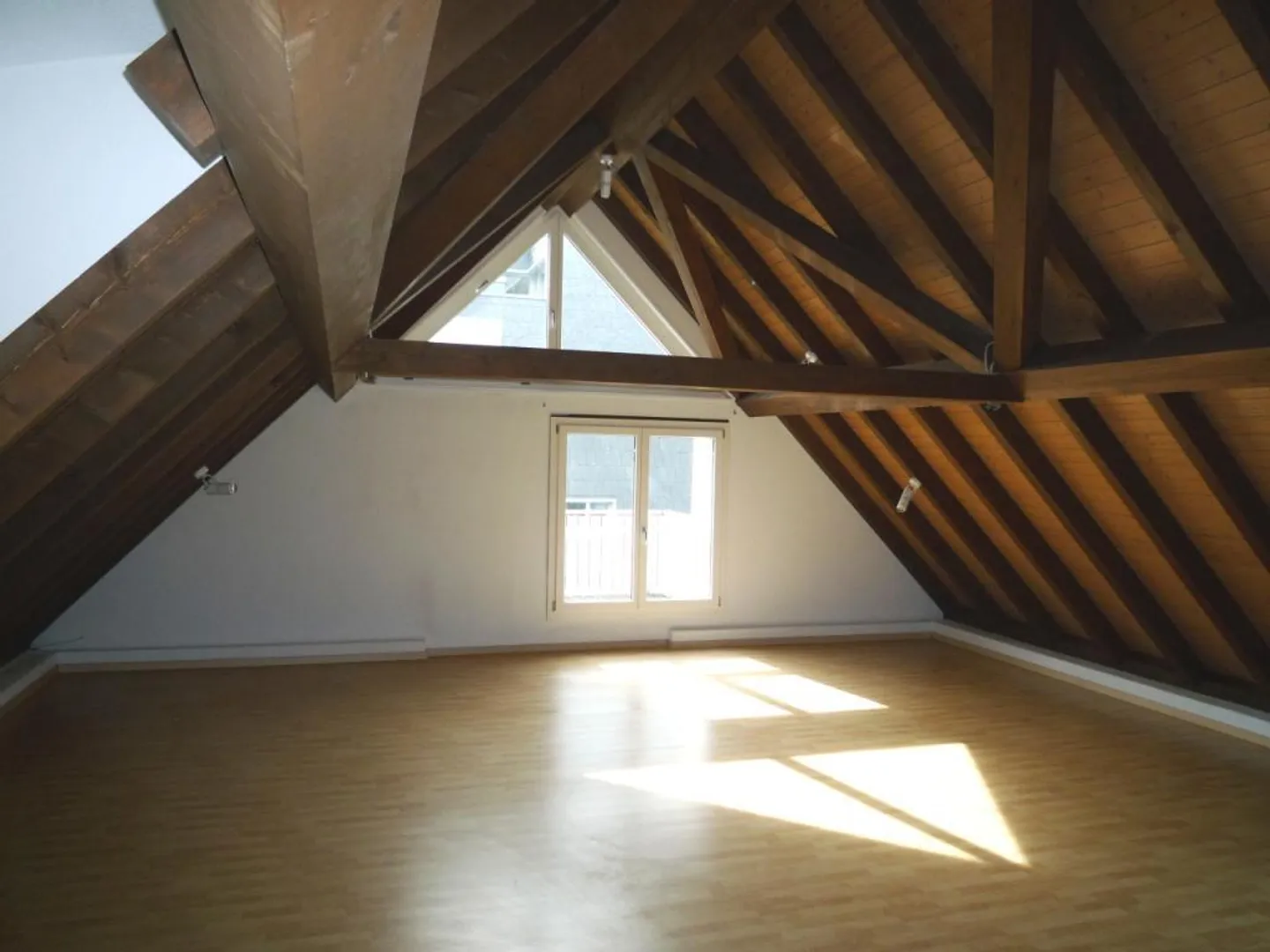 Commercial space in Küsnacht limited until 30.06.2027 - Photo 6 of 13