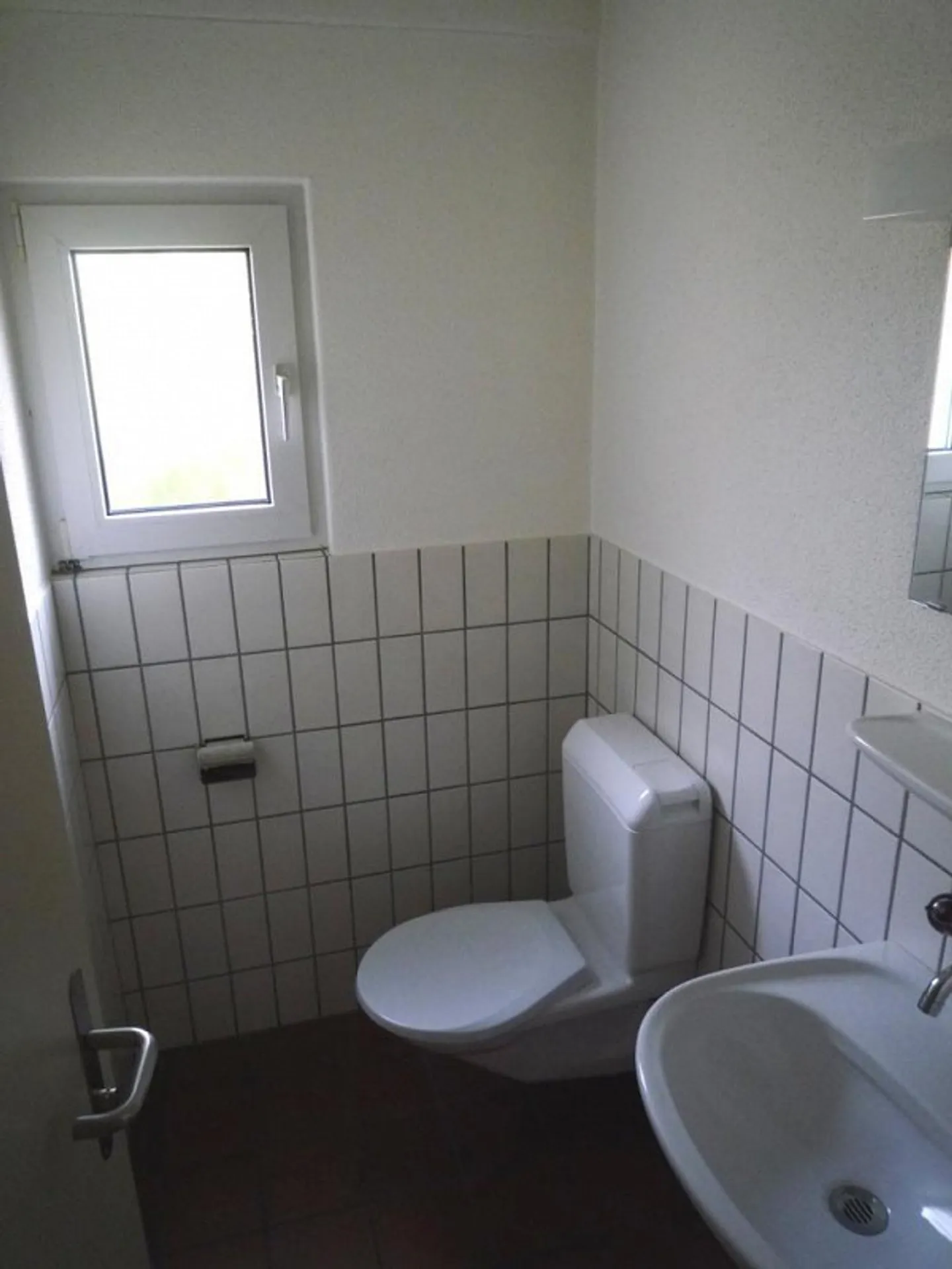 Commercial space in Küsnacht limited until 30.06.2027 - Photo 11 of 13