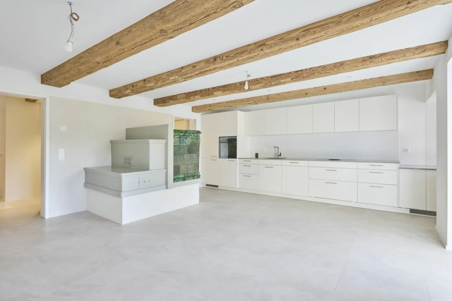 Charmante 5.5-Zimmer-Maisonette-Wohnung in einzigartiger historischer Mühle - Foto 1 von 15