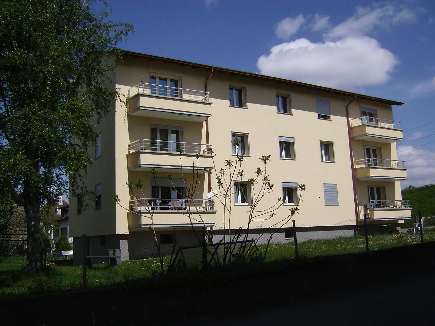 Appartamento luminoso di 3 stanze a Murten - Foto 1 di 11