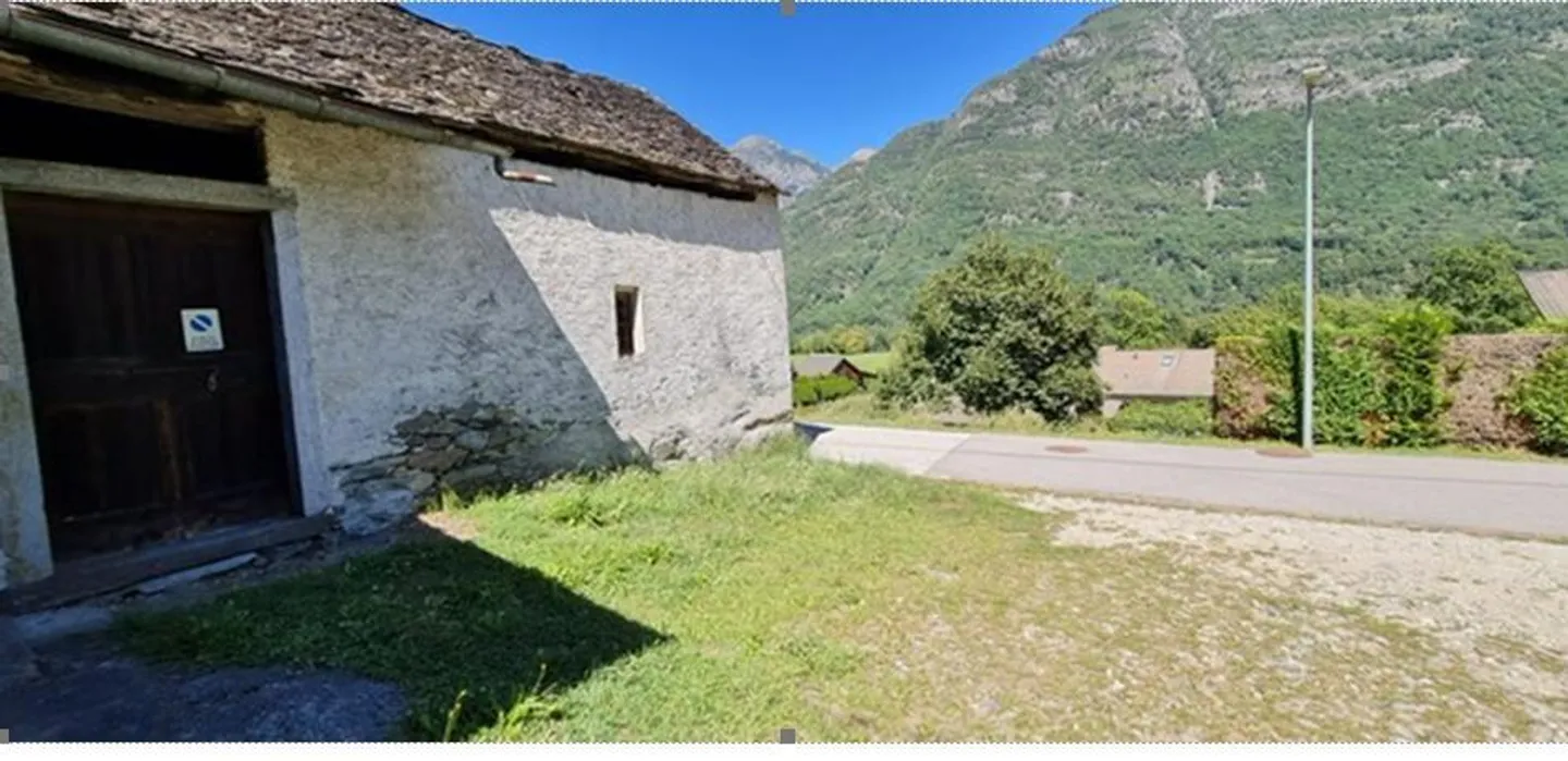 Affascinante progetto di ristrutturazione ad Aurigeno - Foto 2 di 18
