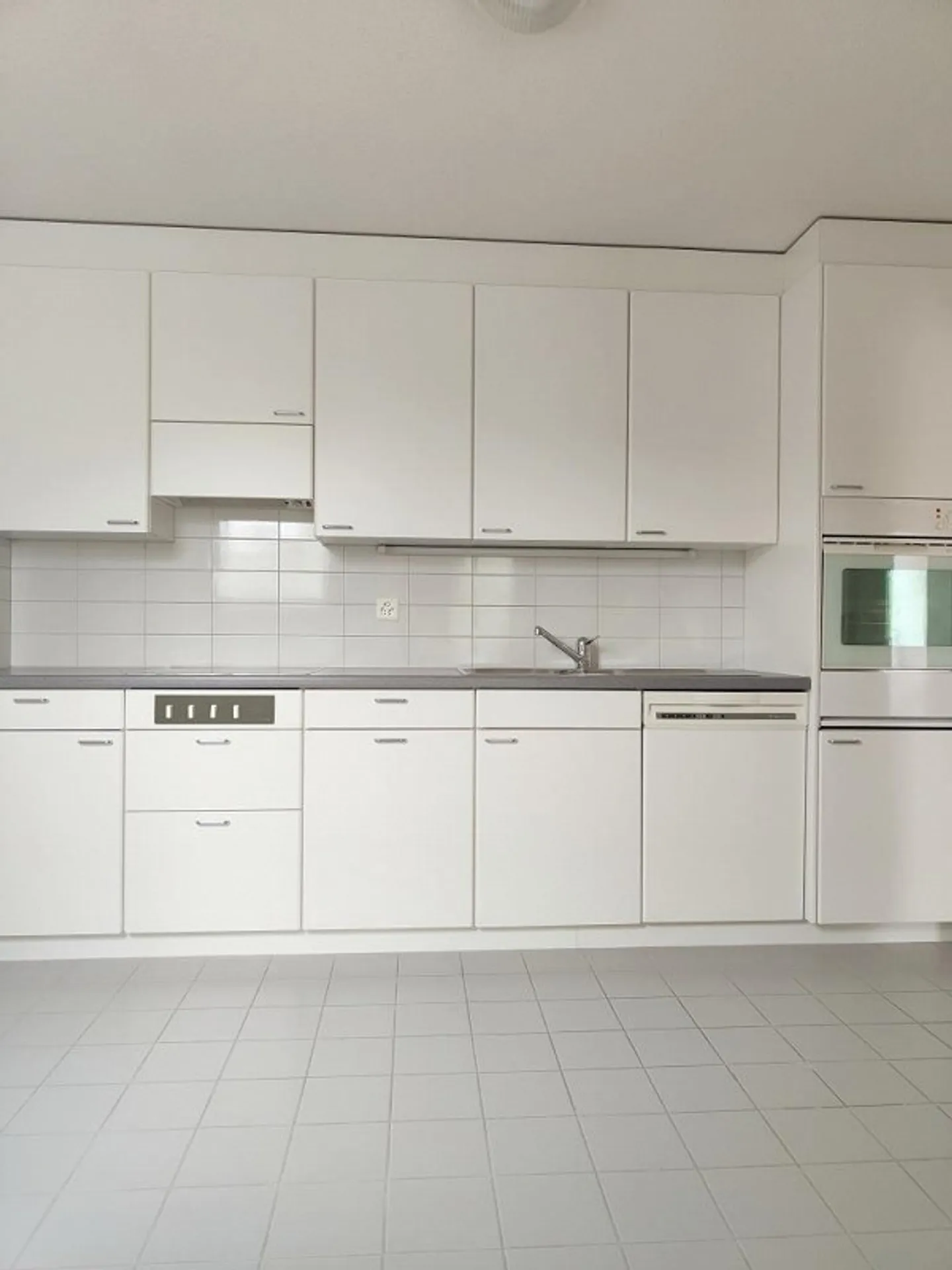 Wohnung mit Gartensitzplatz sucht neue Mieter in ruhigem Quartier - Foto 2 von 7