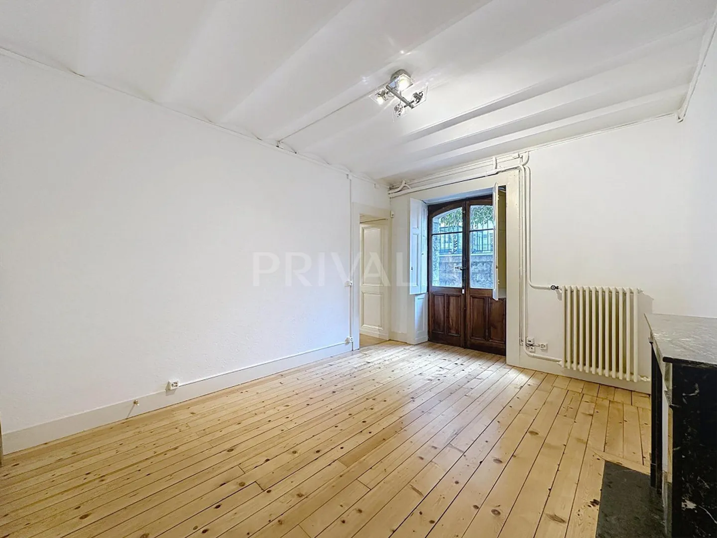 Unico: Appartamento di prestigio con giardino privato e appartamento... - Foto 11 di 13