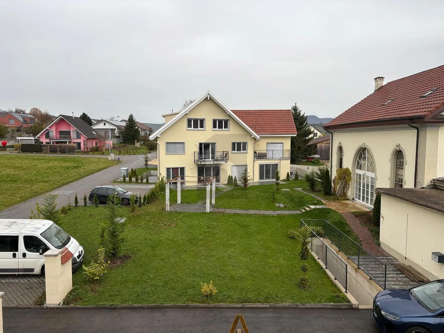 NOUVEAU BÂTIMENT - PREMIÈRE OCCUPATION AVEC CHARME PARTICULIER - Photo 1 sur 6