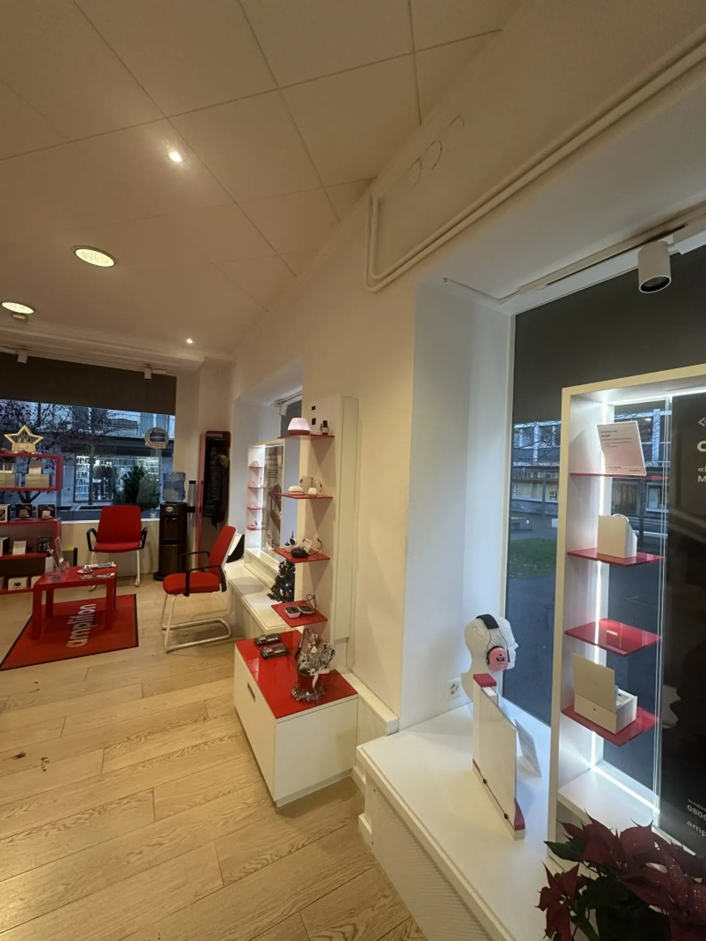 03160 - Commerciale - Rue des Bourguignons 8 - Monthey - Foto 3 di 4